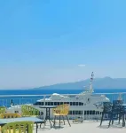 Kalemi's Beachside Hotel