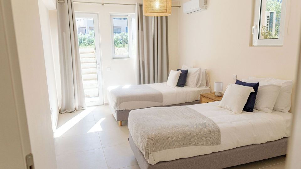 Phaedrus Living Seaside Thalassa Cretan 102