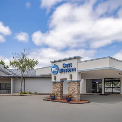 Best Western Rochester Hotel Mayo Clinic Area/St. Marys ソルジャーズ・フィールド・ベテランズ・メモリアル周辺のホテル