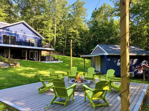 4 King Suites w/ Hot Tub, Fire Pit, Ping Pong, Arcade, Hi Speed Internet