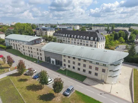 Cowool Compiègne Отели рядом с достопримечательностью «Парк Сонжон»