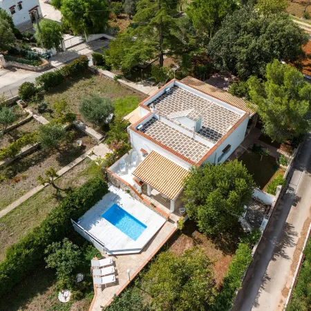 Villa Nuvole Bianche Con Piscina by Wonderful Italy