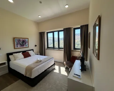 Escola Da Mestra Da Portela Sampriz Hotels in Ponte da Barca