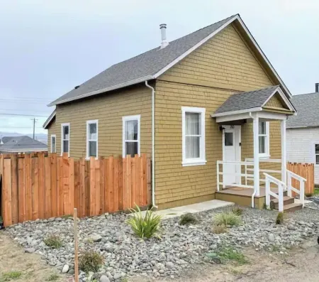 Serenity by the Sea Отели в г. Samoa