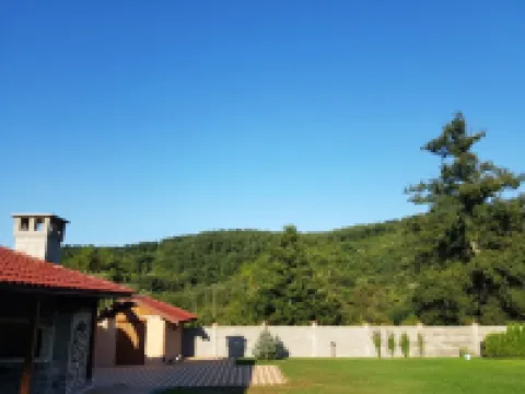 BULGARIA truffle adventure - TRUFFLE SEARCH! Hotel a 