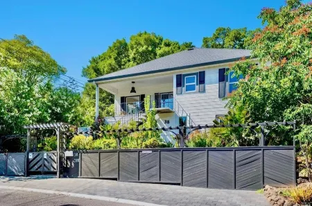 Cheerful home in Heart of Marin County