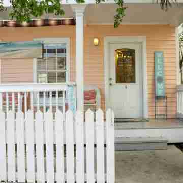 Casa Louisa - Xmas in KW! 2 Bed in Old Town - Right Off Duval/Great Front Porch Others