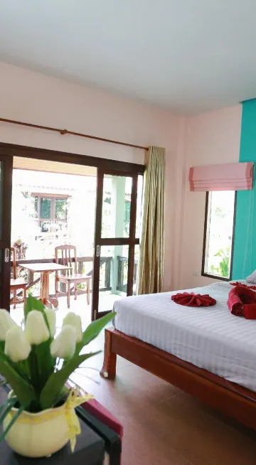 ห้อง 1 ห้องนอน มีวิวสวนหย่อม