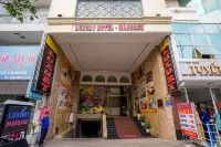 Luxury Hotel Hotels in China Town