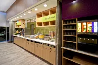 哥倫布市中心希爾頓惠庭套房飯店 - 早餐