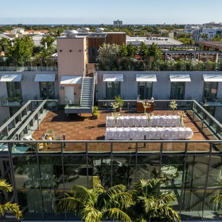 The Ray Hotel Delray Beach, Curio Collection by Hilton