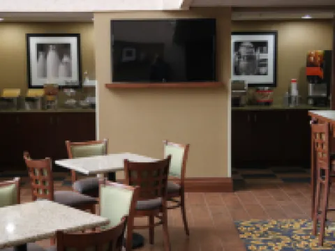 奇利科西歡朋套房酒店 奇利科西酒店