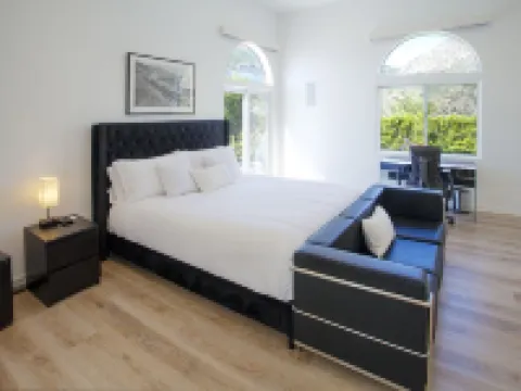 Malibu Ocean View Estate Hotels in Malibu