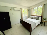 Cozy Centrally Located 2BDR in Picard w/AC, Apt 3 Hotels in 