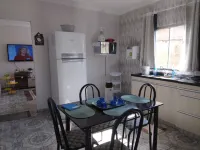 HOLIDAY HOME - FAMILY