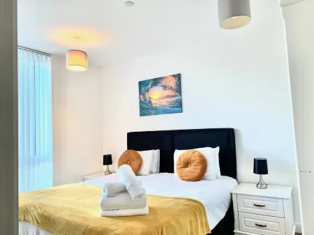 Berks luxury serviced Aprt-RWH 112. 2 Beds city Aptnt, free Gym, WIFI, parking Отели рядом с достопримечательностью «Picket Post Close»