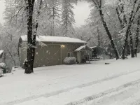 Doney Creek Studio Hotels in Lakehead-Lakeshore