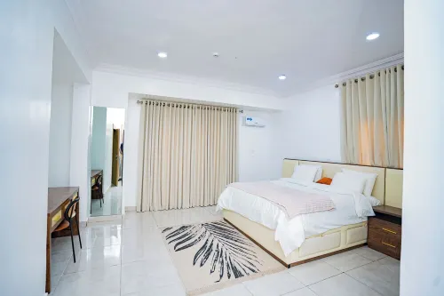 Vibrant Chic 3BRM urban retreat in heart of Victoria Island.