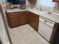 Spacious 4 BR house AC & WiFi in cool Universal City. Fenced yard, shop, RAFB Hotels in Universal City