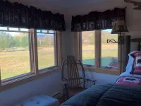 Wildflower Cottage for a Special Vacation STR 200283