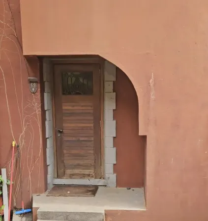 Charming 2-bedroom villa with AC, fitness room in delightful Tombeau Bay Отели рядом с достопримечательностью «Mauritius Standards Bureau»