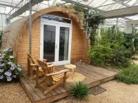 Unique Tiny House with Hot tub