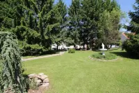 Gîte Le Havre Blanc surrounded by a huge enclosed park Hotel a Montbronn