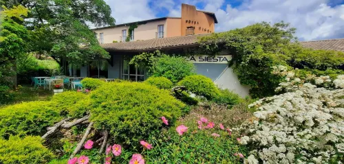 The Originals City Hôtel la Siesta Annonay Est Hotels in Andancette