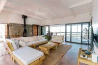 Luxury mountain top Villa!