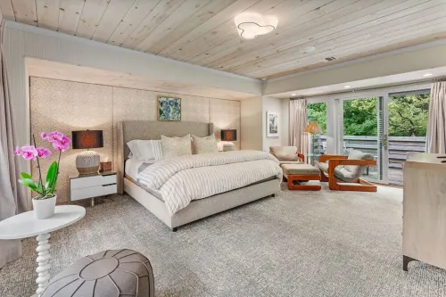 Spectacular new ,oceanfront beach house with private beach access & heated pool