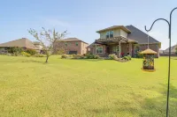Tulsa Area Retreat with Trail Access and Private Patio - 3-Star