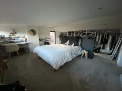 Maison d Architecte à Proximité du Centre Ville Hotels near Yelloh! Village Camping Bordeaux Lac