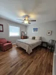 Charming Mountain Retreat with Fire Pit, Fenced Yard, Scenic Views, and Privacy. - 3성급