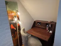 Charming 1-bedroom apartment in Old Town Warrenton, walkable to Main Street Hotels in Warrenton