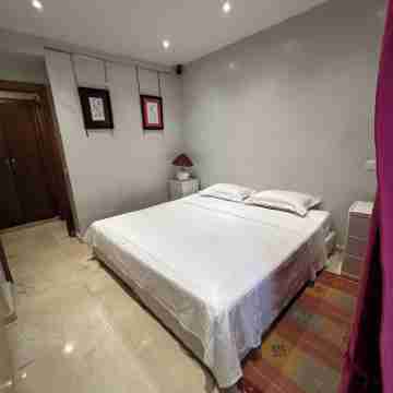 Un appartement en plein centre calme avec jardin Rooms