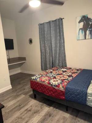 Spacious New Home with 2 Bedrooms in Port Richey ~Home Suites by Marcus Aurelius