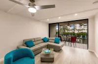 Vanderbilt Beach Condo, Bay Views, New Saltwater Pool, Walk to Beach