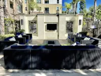 Modern 2 bed / 2 bath near Disneyland Hotels in Cerritos