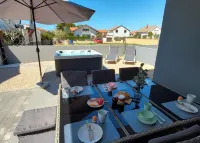 Fantastic vacation home in Croatia-only a 5-minute walk to the beach Hotels in Vrsi