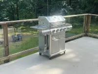 Beach front    newly renovated 4 bed house quiet safe beach Family Friendly Hotels in Quadra Island