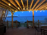 Cozy Lake House on Oneida with Waterfront Access Hotels in Cicero