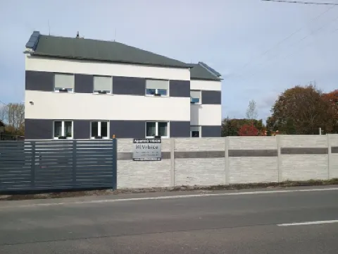 Charming 1-bedroom apartment in pleasant Moravskoslezský kraj with WiFi 酒店