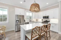 New Build Cottage near the Beach, Sea Island, Resturants