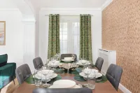 Garden Parking WiFi Near Sky Elstree Studios Hotels in Hertsmere District