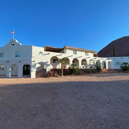 Spacious estate in delightful Ivins with Unique Spanish decor.