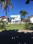 House with swimming pool on the seafront. Air conditioning and TV in all rooms. Hotels near Praia do Itaguaçu