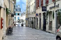 2 steps from the castle - apartment