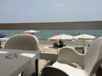 MAR ISA, a few steps from the beautiful beach, manor villa