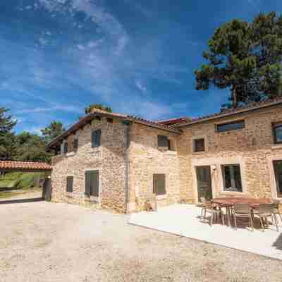 Farm stay in France with Pool, Tennis, Padel and City (football, basketball,.. Hotel Exterior