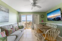 Stunning Sunrise and Pool Access - Beautiful Oceanfront Retreat